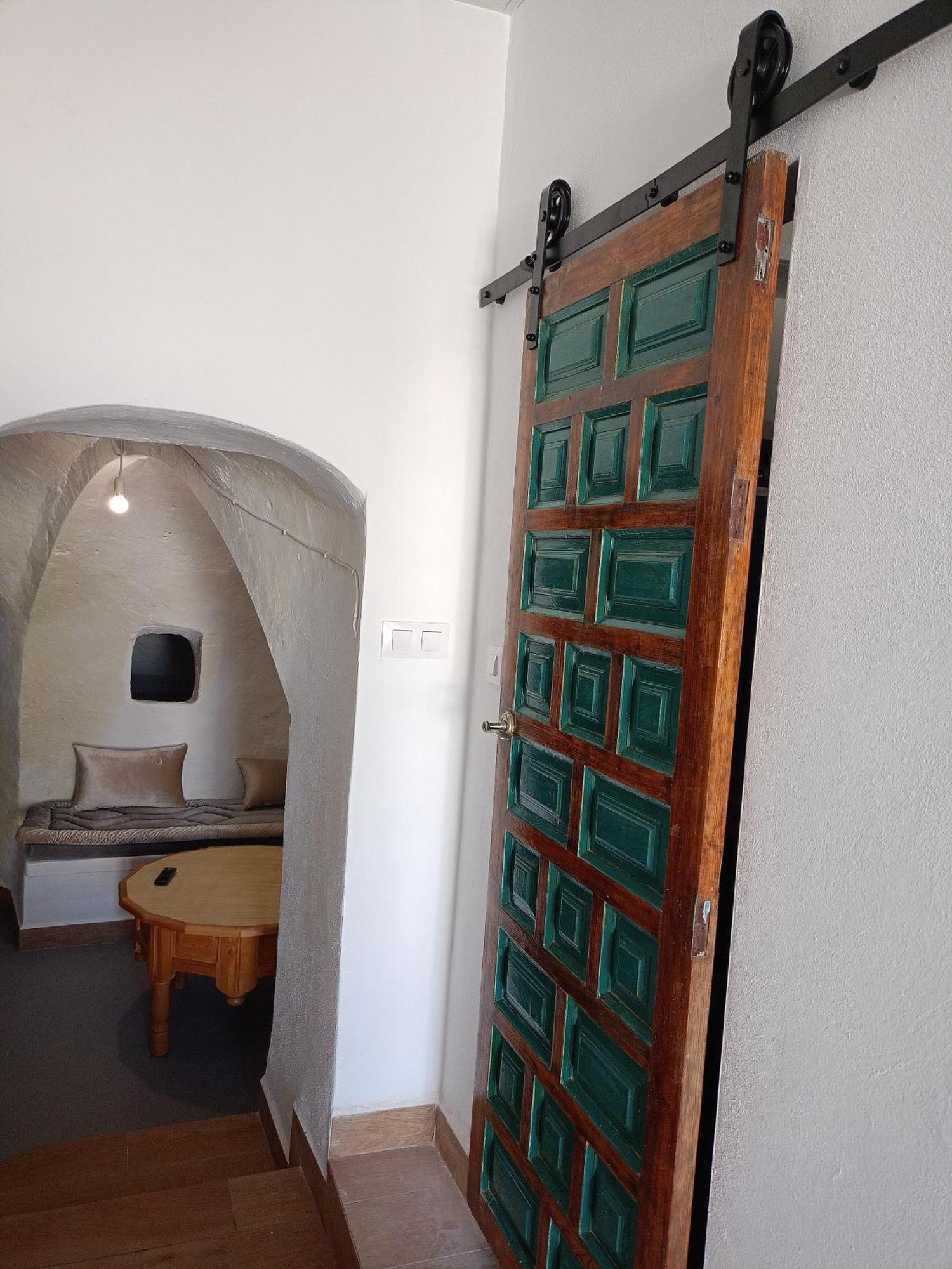 Encantadora Casa-Cueva En Pleno Barrio Alfarero De Нихар Экстерьер фото