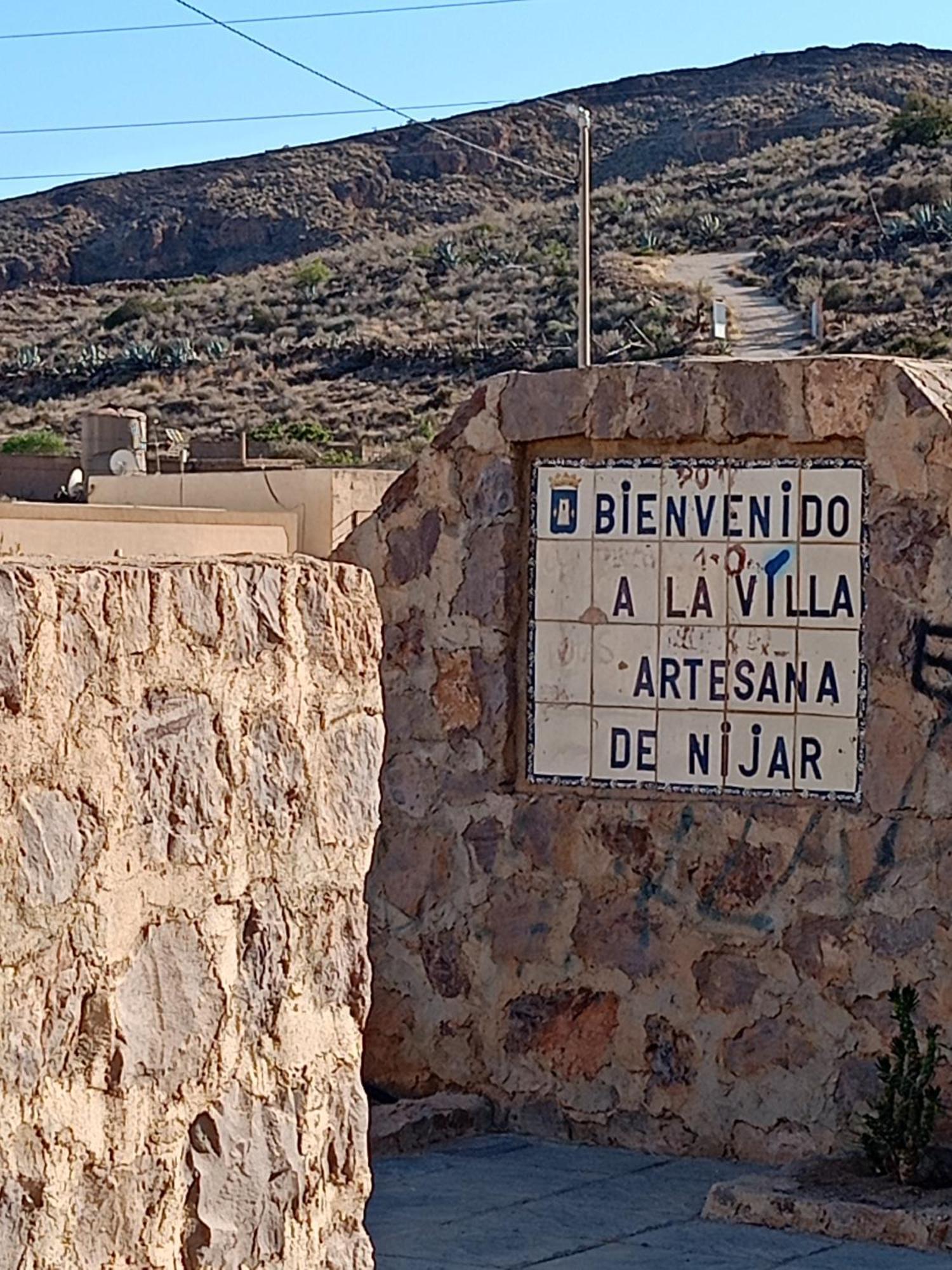Encantadora Casa-Cueva En Pleno Barrio Alfarero De Нихар Экстерьер фото
